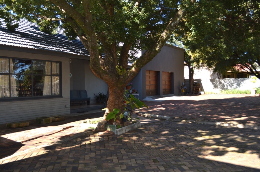 4 Bedroom Property for Sale in Wilkoppies North West